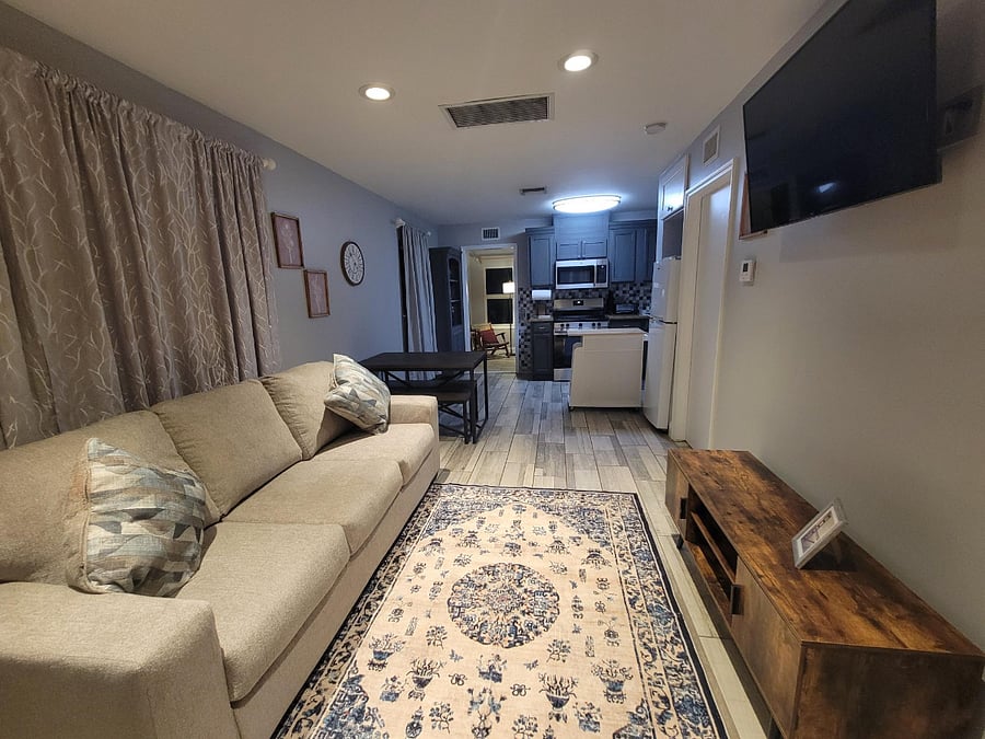 Furnished Finder property 824308_1 photo 3