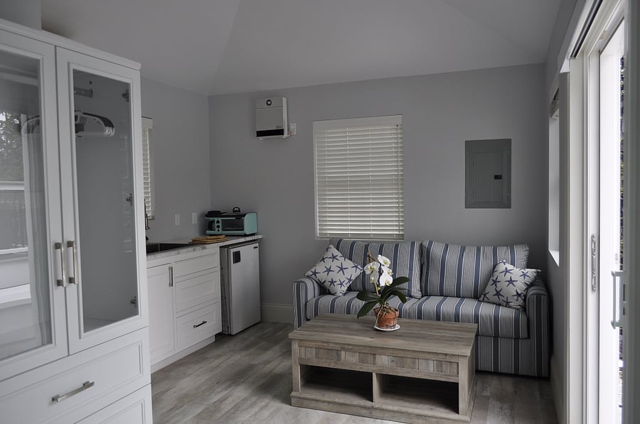 Cottage Living Area - Coastal Living Jamestown