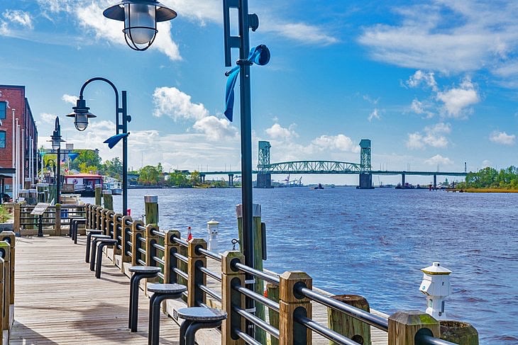 Tons of restaurants along the Riverwalk - two blocks from condo