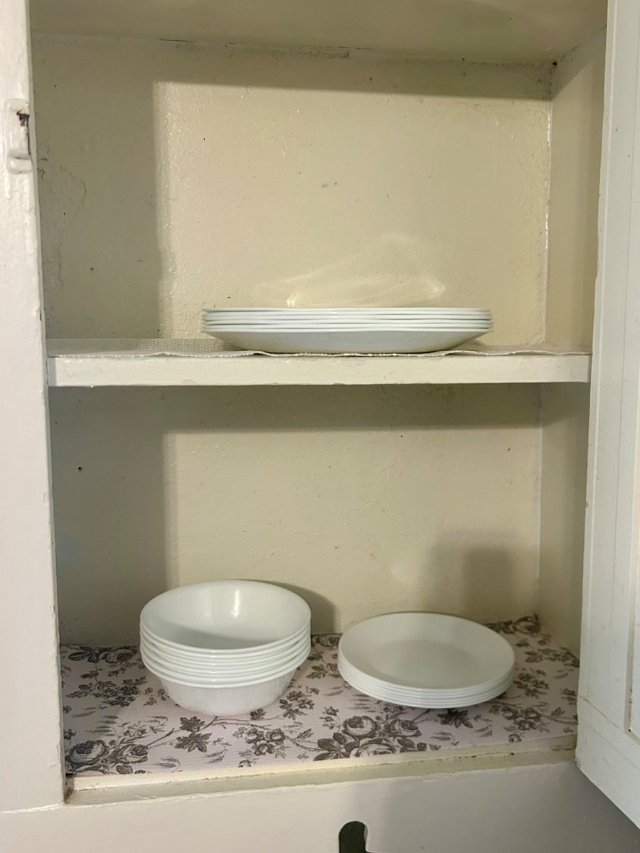 Plates and bowls