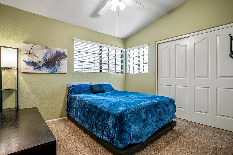 Guest 2 Queen Bed