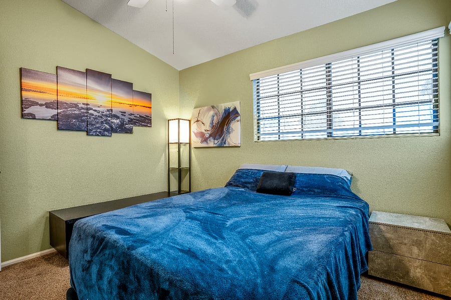 Guest 2 Queen Bed