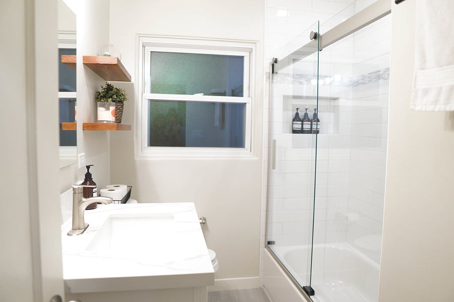 Another full bathroom with a tub/shower combo. Also fully equipped with cleaning supplies