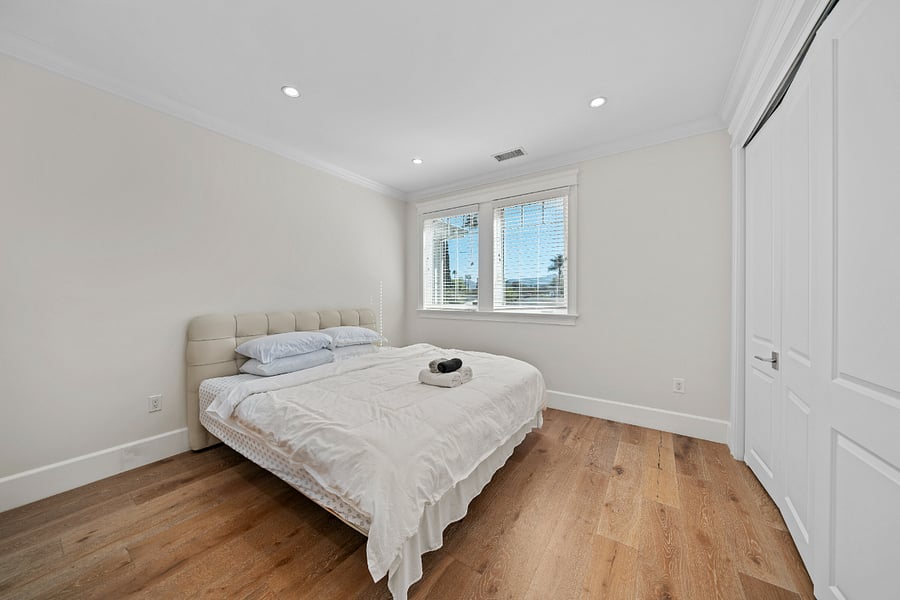 Furnished Finder property 824937_1 photo 22