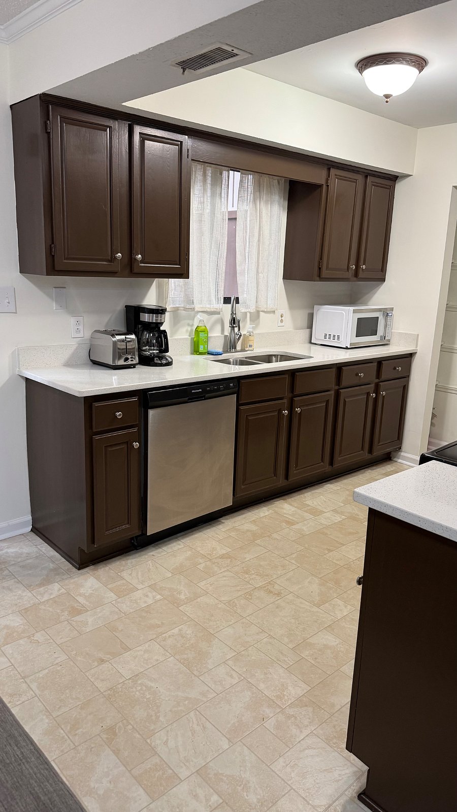 Furnished Finder property 825021_1 photo 24
