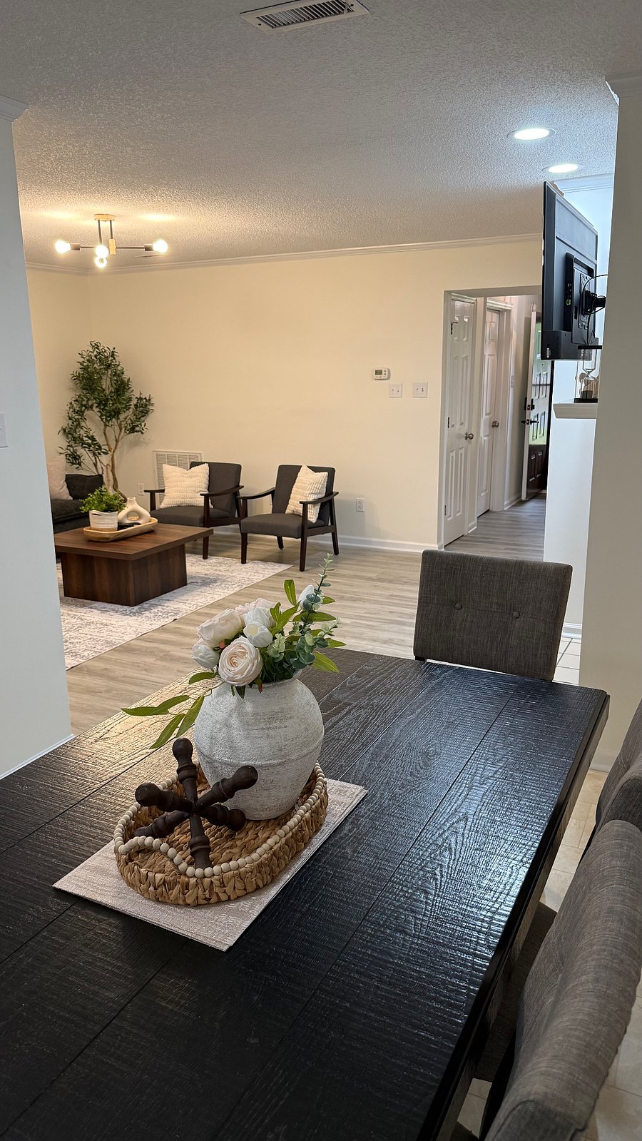Furnished Finder property 825021_1 photo 26