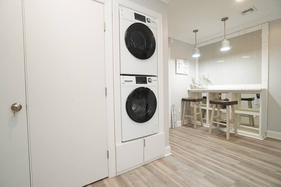 Furnished Finder property 825022_1 photo 16