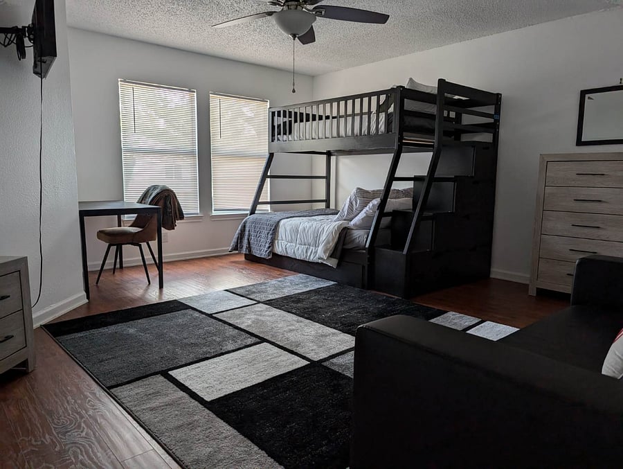 Furnished Finder property 825023_1 photo 23