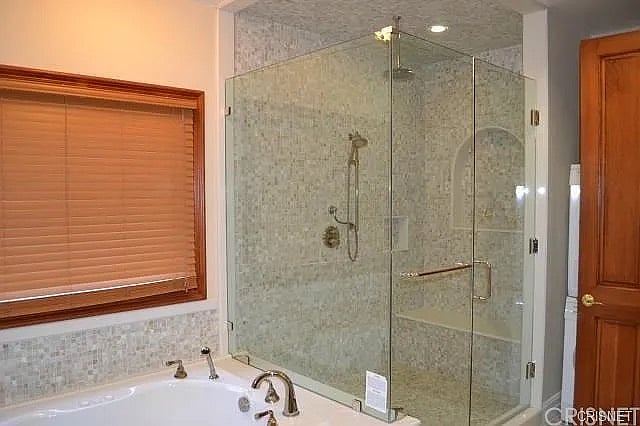 Furnished Finder property 825065_1 photo 9