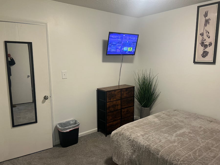 Furnished Finder property 825075_1 photo 3