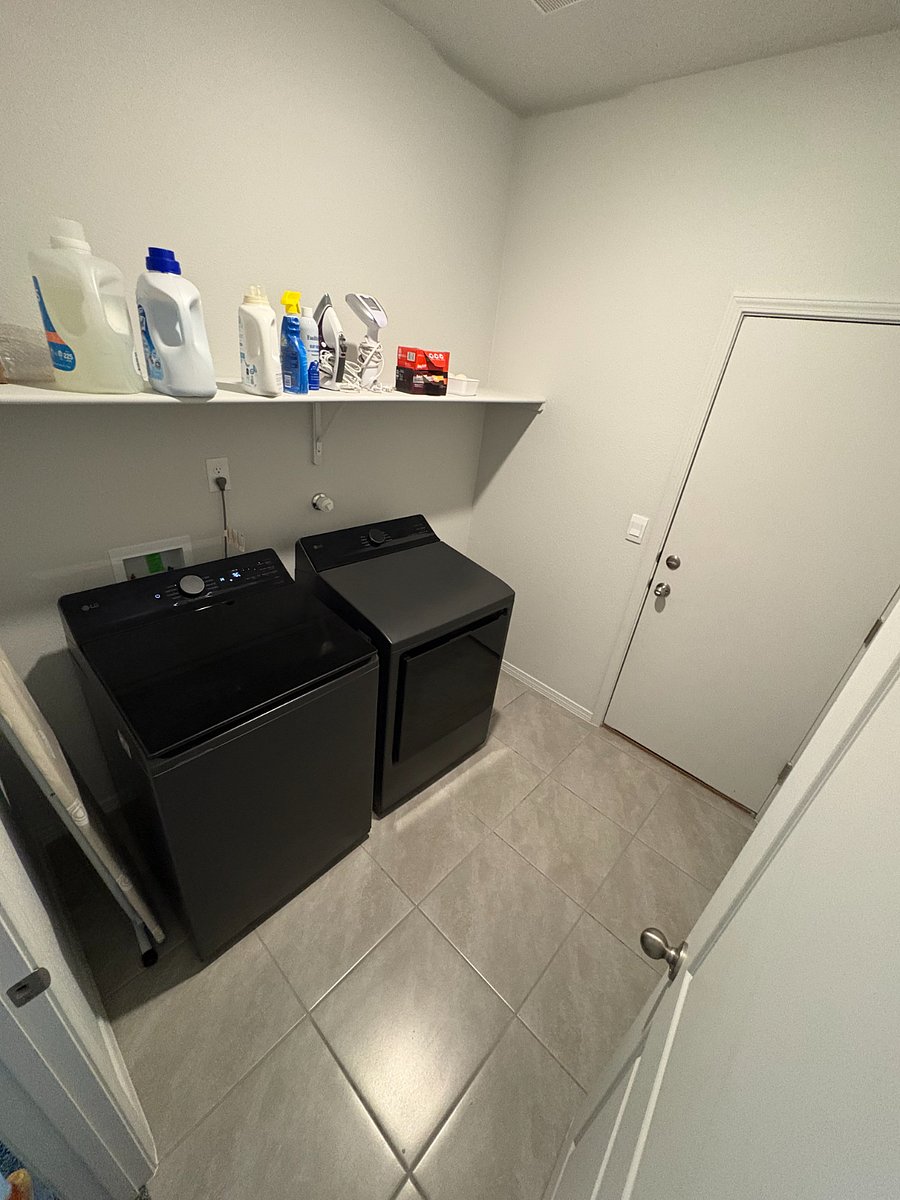 Furnished Finder property 825081_1 photo 12