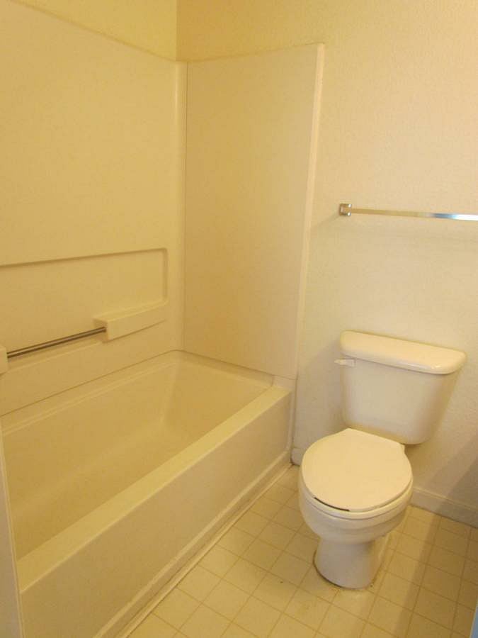 Furnished Finder property 825083_1 photo 12