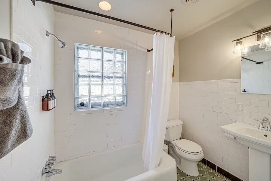 Furnished Finder property 825121_1 photo 19