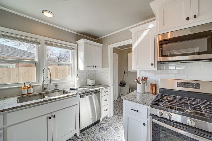 Furnished Finder property 825121_1 photo 7