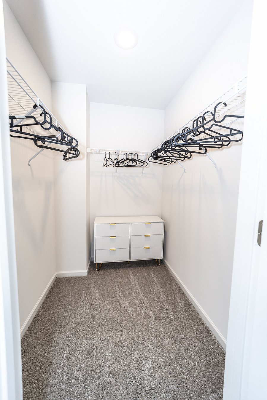 Furnished Finder property 825299_1 photo 16