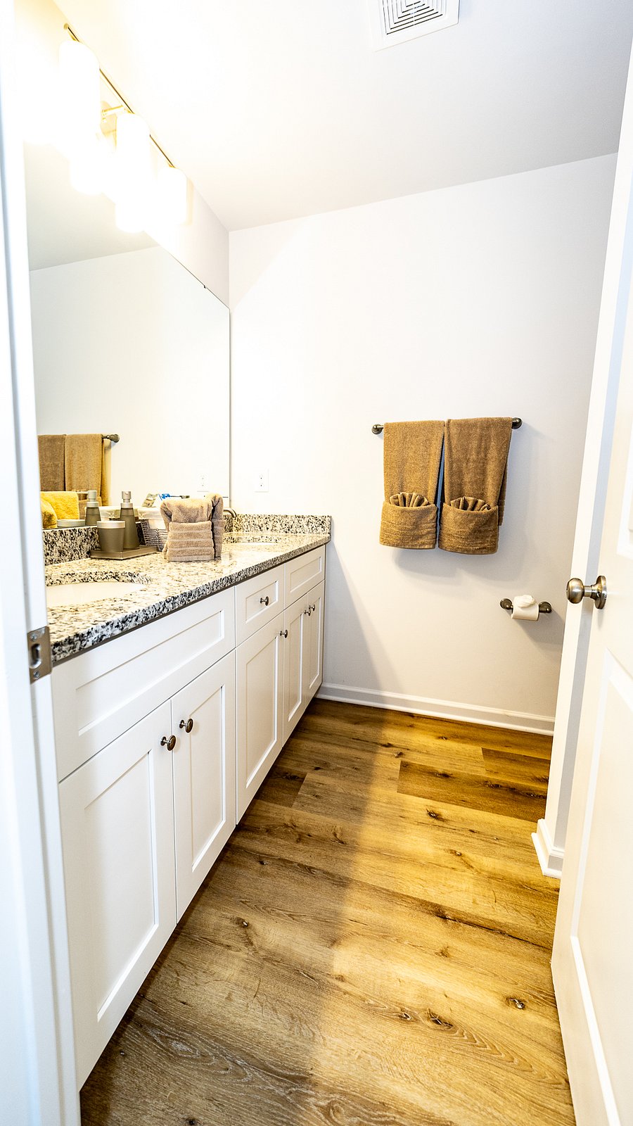 Furnished Finder property 825299_1 photo 17