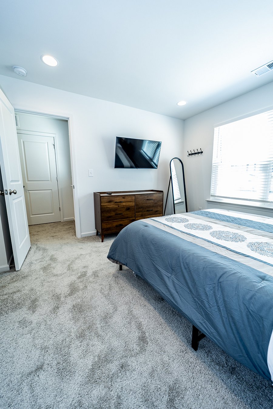 Furnished Finder property 825299_1 photo 23