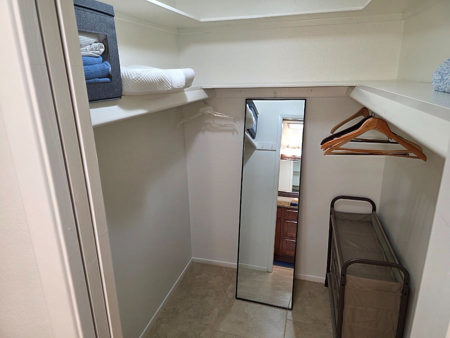 Furnished Finder property 825374_1 photo 16
