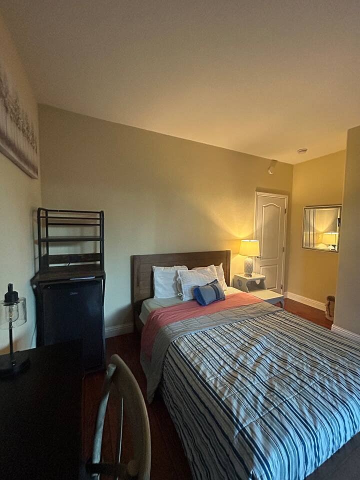 Furnished Finder property 825423_1 photo 3