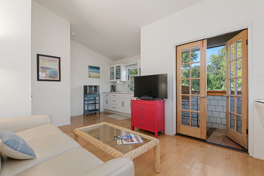 Furnished Finder property 825463_2 photo 3