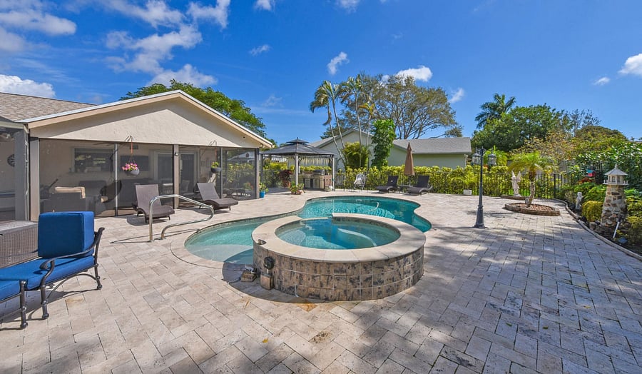 Furnished Finder property 825479_1 photo 20