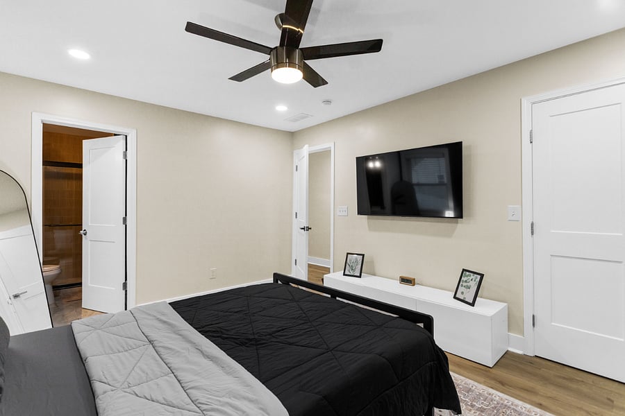 Furnished Finder property 825532_1 photo 32