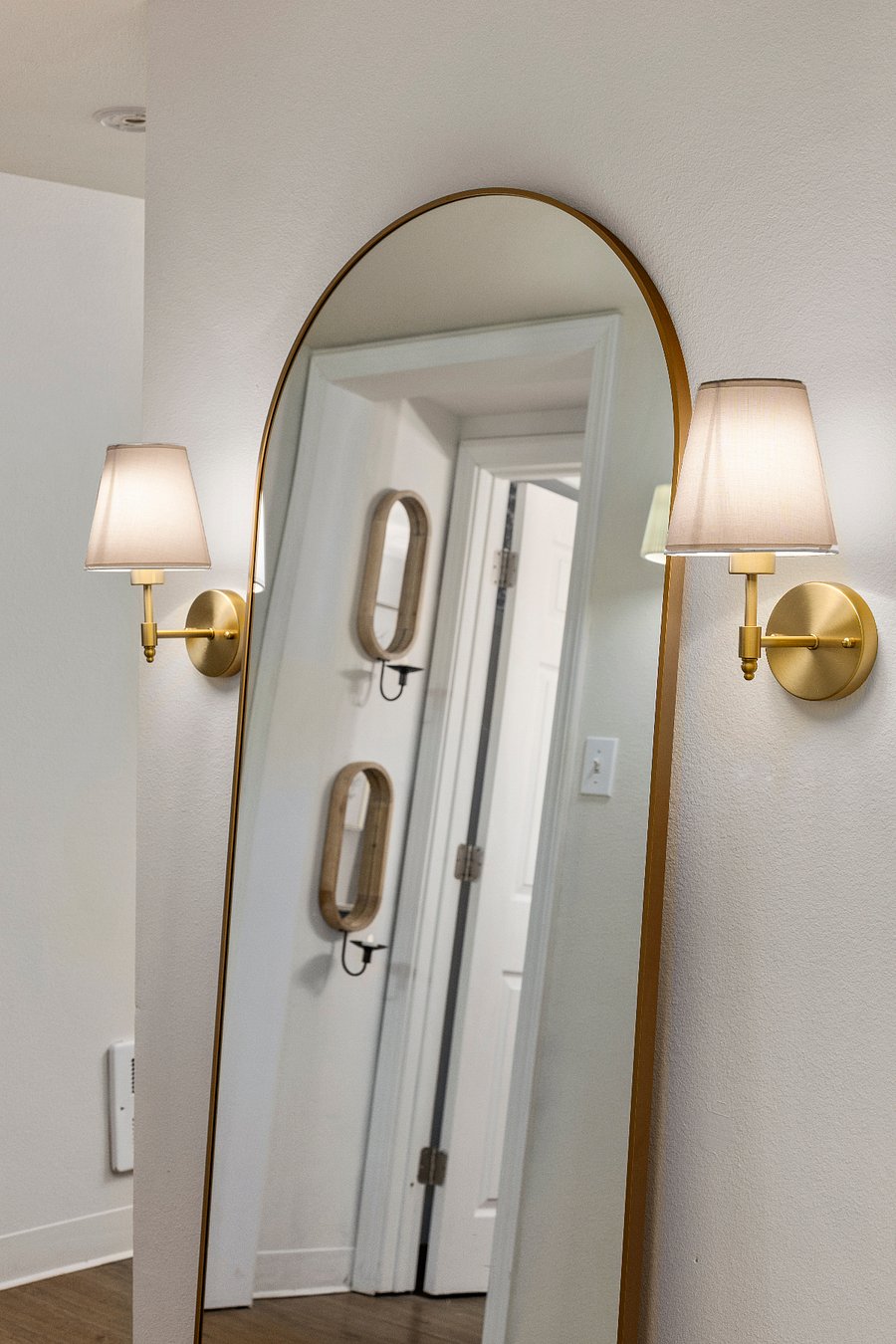 Furnished Finder property 825612_2 photo 6