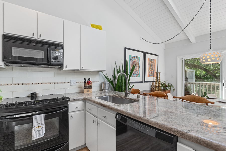 Furnished Finder property 825617_1 photo 8