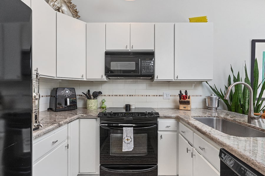 Furnished Finder property 825617_1 photo 9