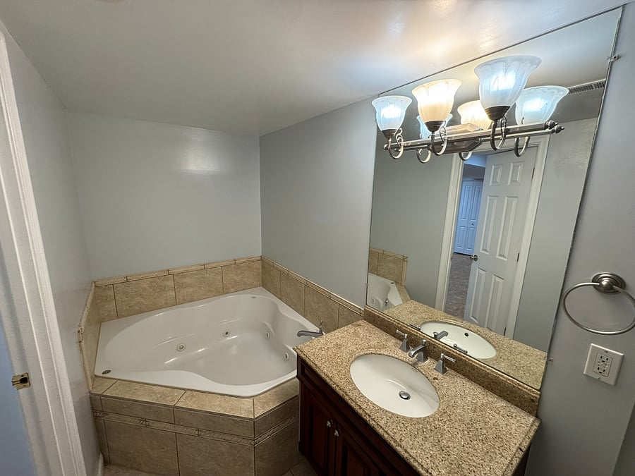 Furnished Finder property 825619_1 photo 7