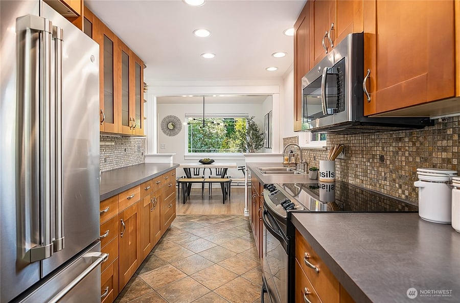 Furnished Finder property 825673_2 photo 4