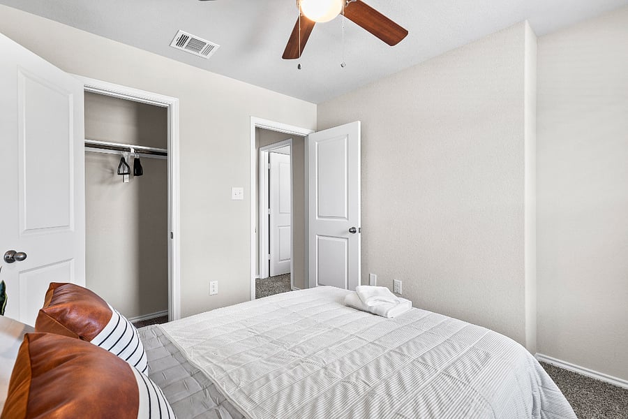 Furnished Finder property 825683_1 photo 6