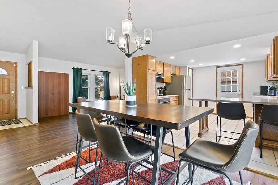 Dining area with a table for 6 and a bar for 2!