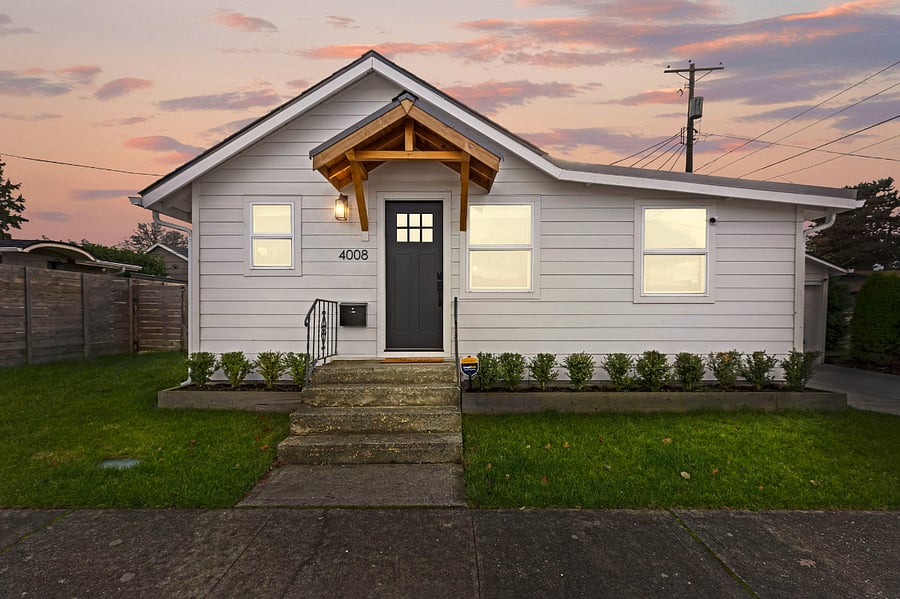 The home is located on a relatively buzzling street during the day. It's quiet in the evenings and nights. A white noise machine is provided to help drown out the noise.