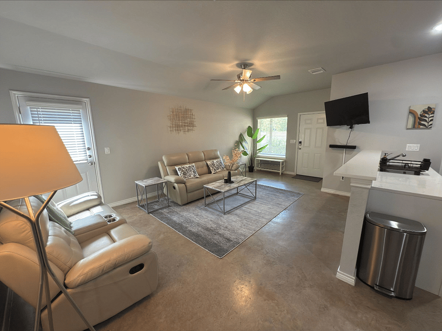 Furnished Finder property 825815_1 photo 4