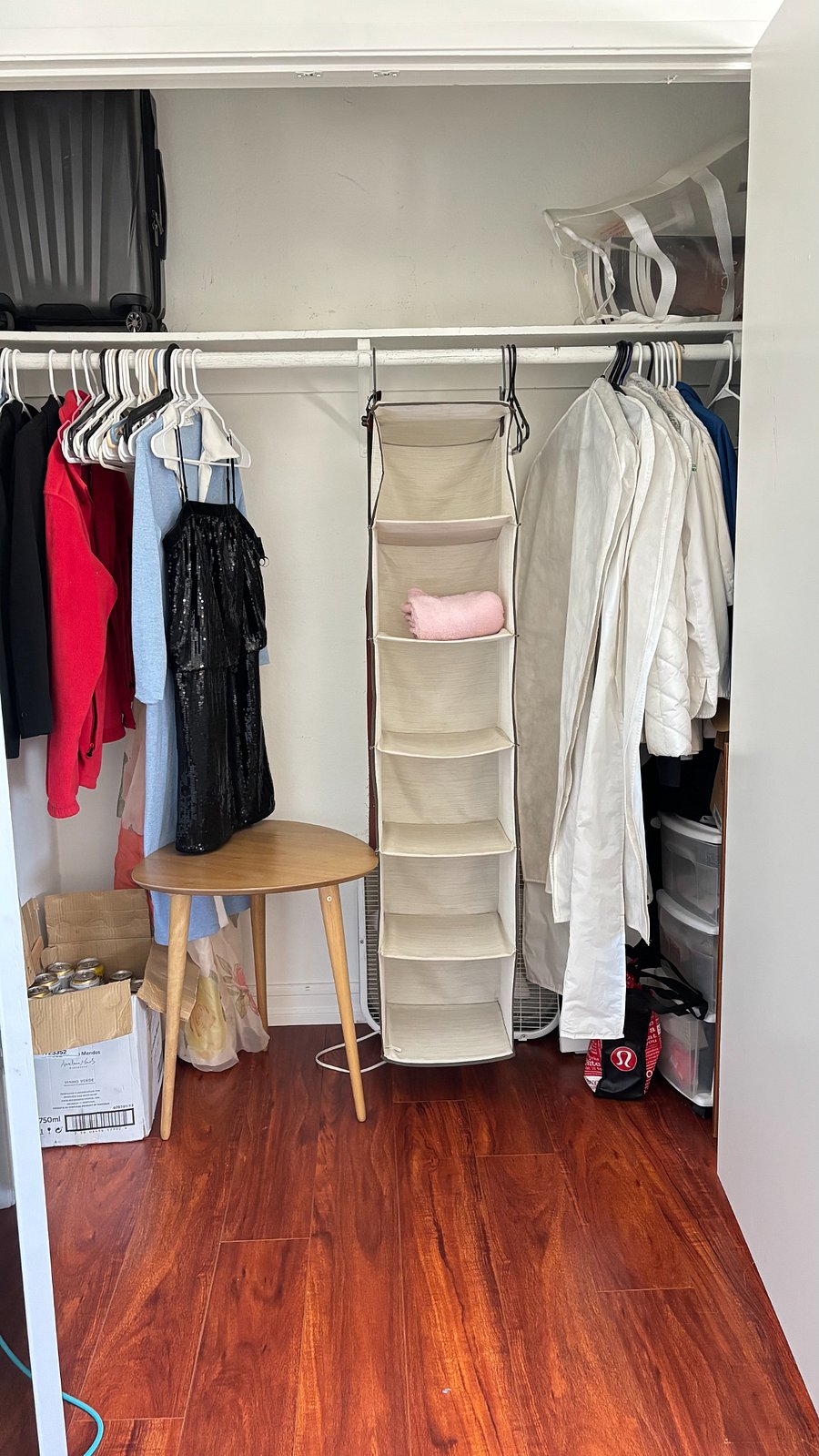 Spacious doble closet