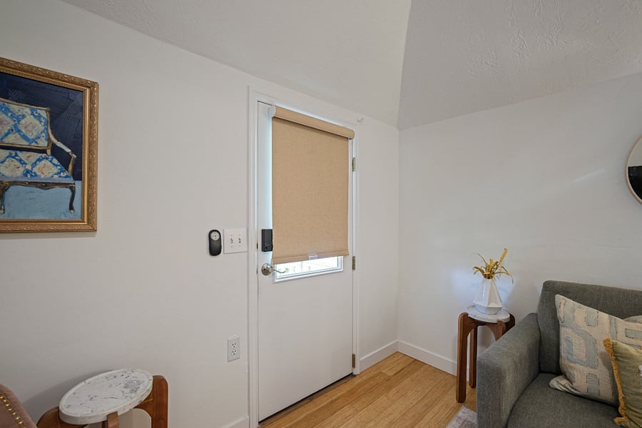 Furnished Finder property 825830_2 photo 6