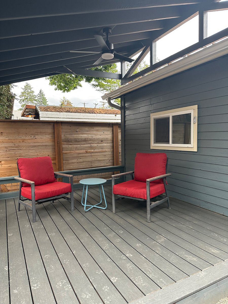New deck off the front door inside the gate and attached to garage. New ceiling fan with lights.
