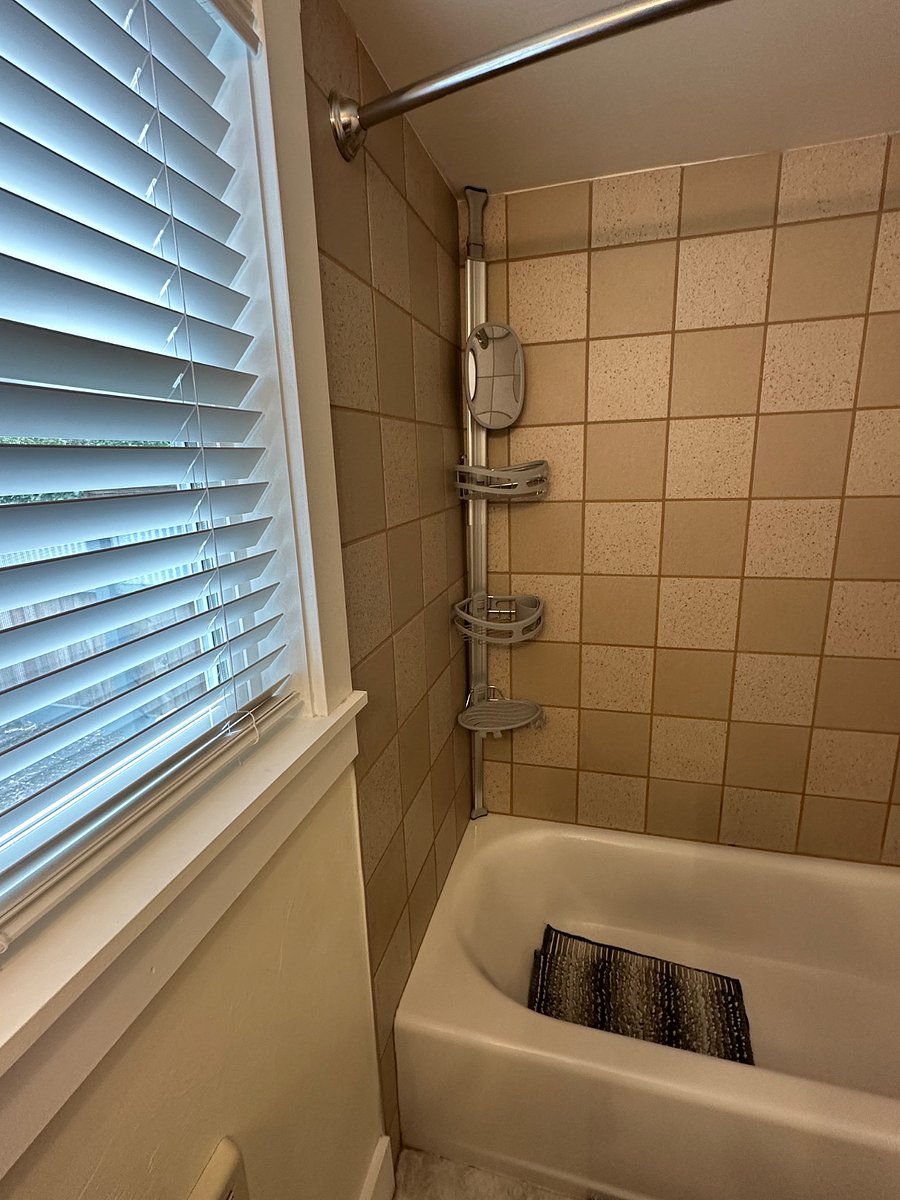 Furnished Finder property 825883_1 photo 24