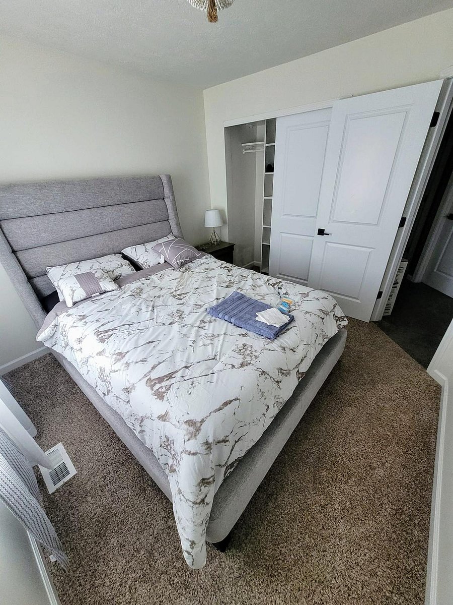 Furnished Finder property 825885_1 photo 17