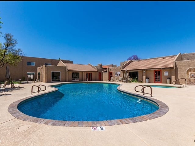 Furnished Finder property 825993_1 photo 36
