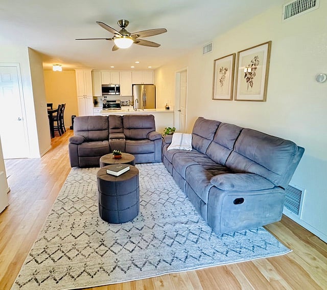Furnished Finder property 825993_1 photo 7