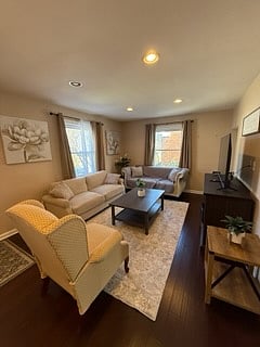 Furnished Finder property 826002_1 photo 3