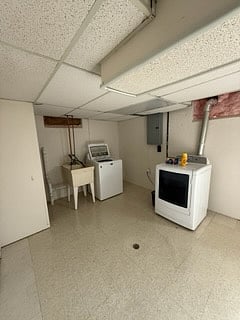 Furnished Finder property 826002_1 photo 17