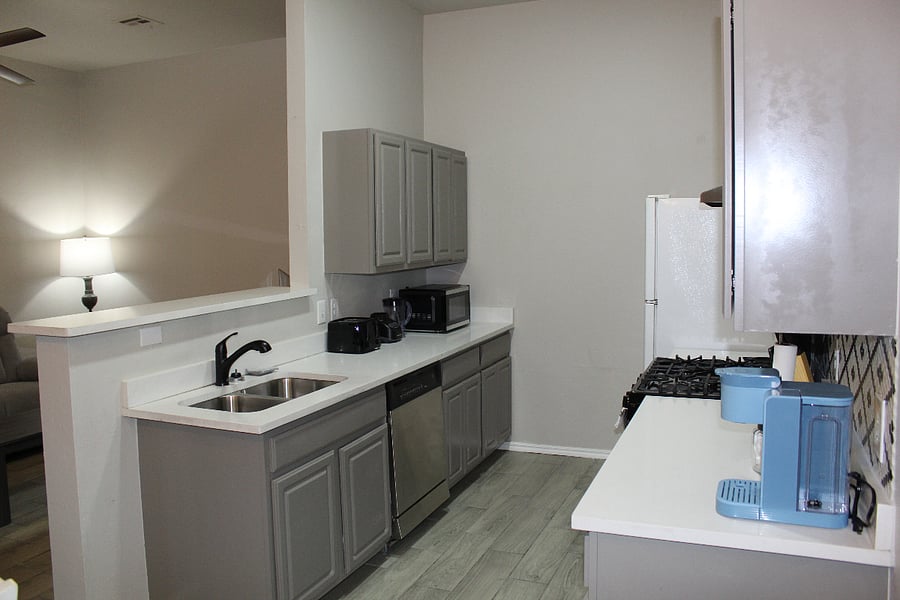 Furnished Finder property 826018_1 photo 6