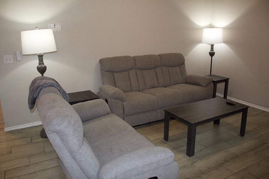 Furnished Finder property 826018_1 photo 2