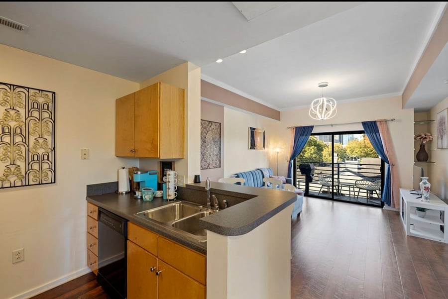 Furnished Finder property 826021_1 photo 9