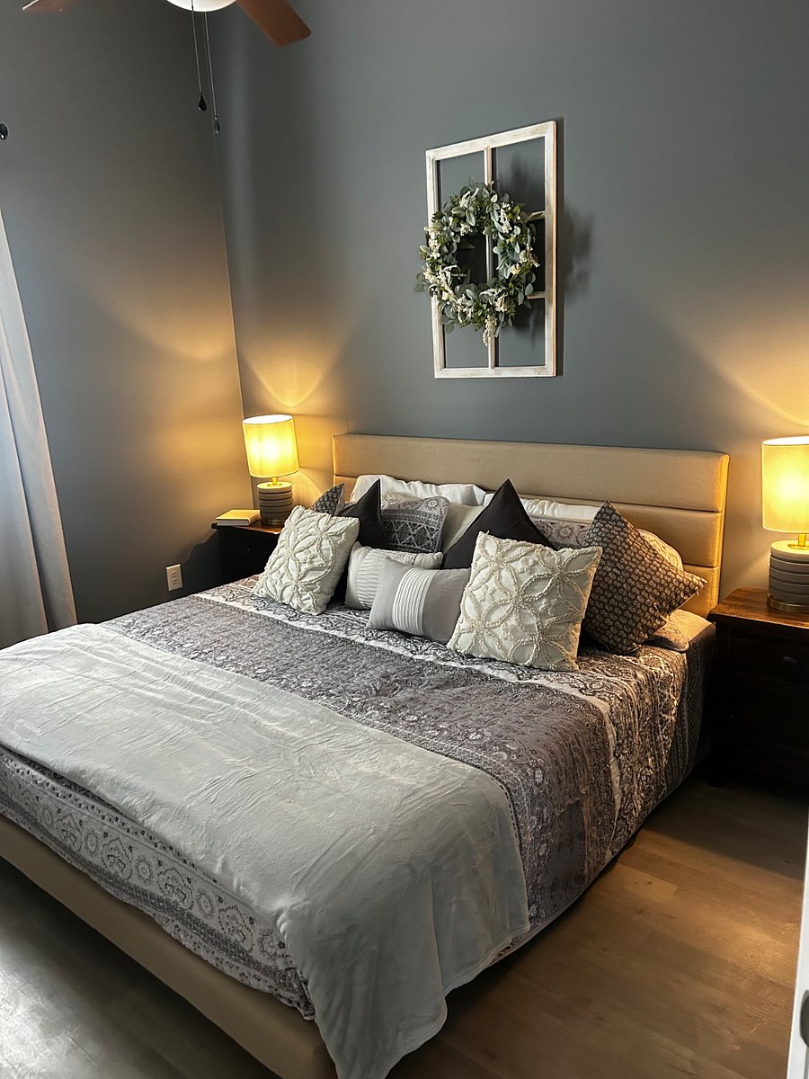 King bedroom
