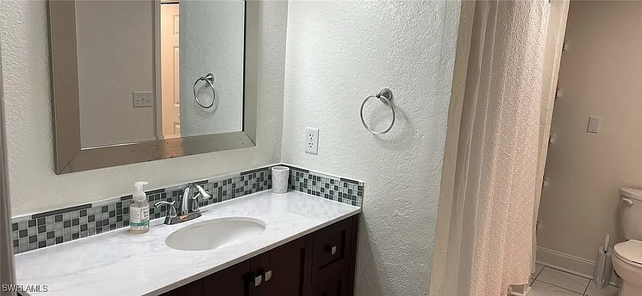 Furnished Finder property 826057_1 photo 13