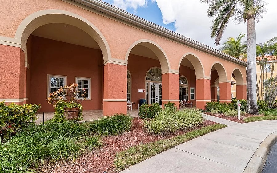 Furnished Finder property 826057_1 photo 17